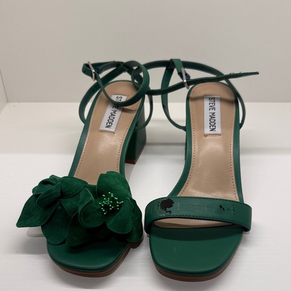 Steve Madden Emerald Block Heel Sandals - Picture 2 of 4